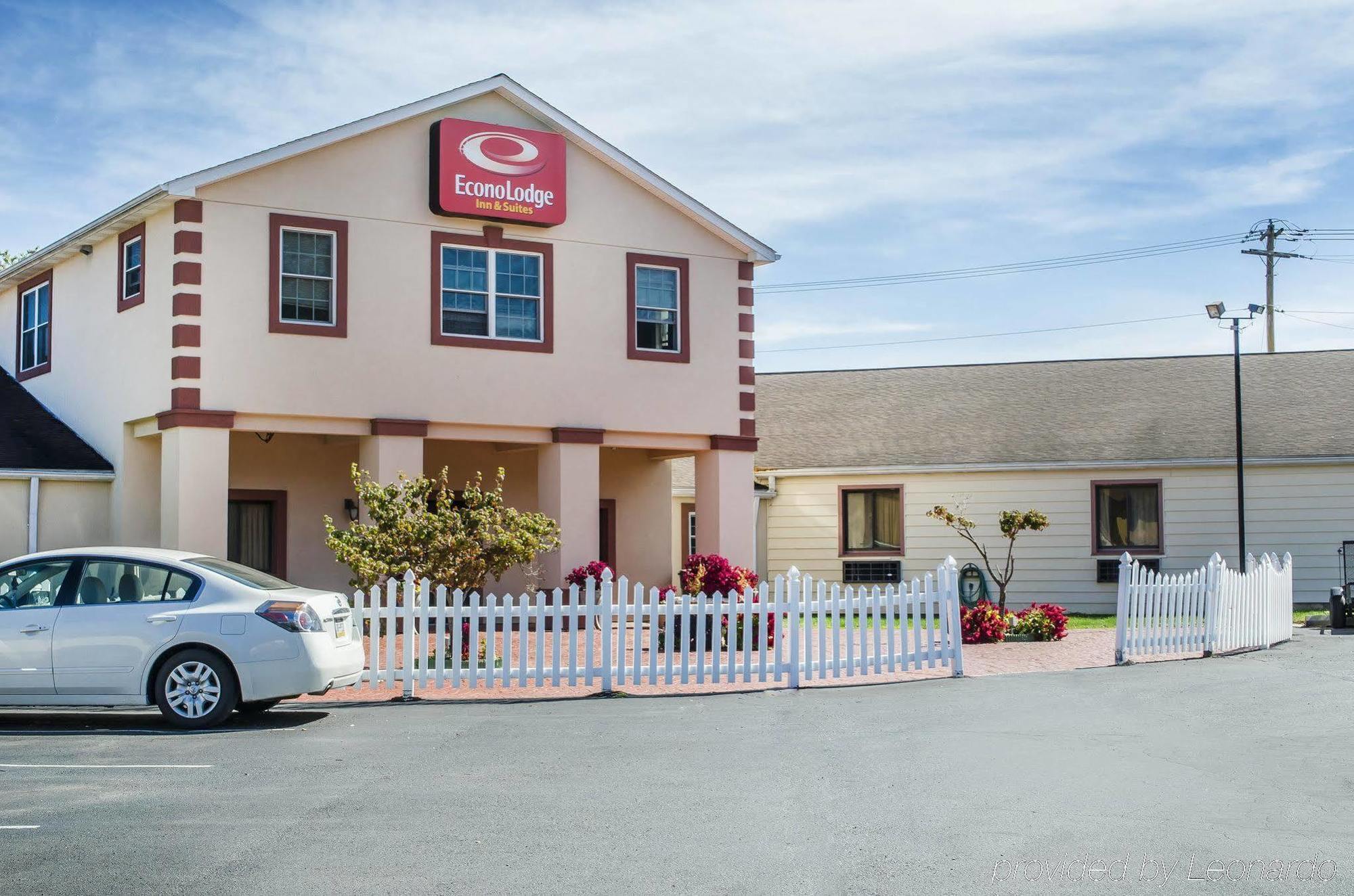 Econo Lodge Inn & Suites Denver Exterior foto